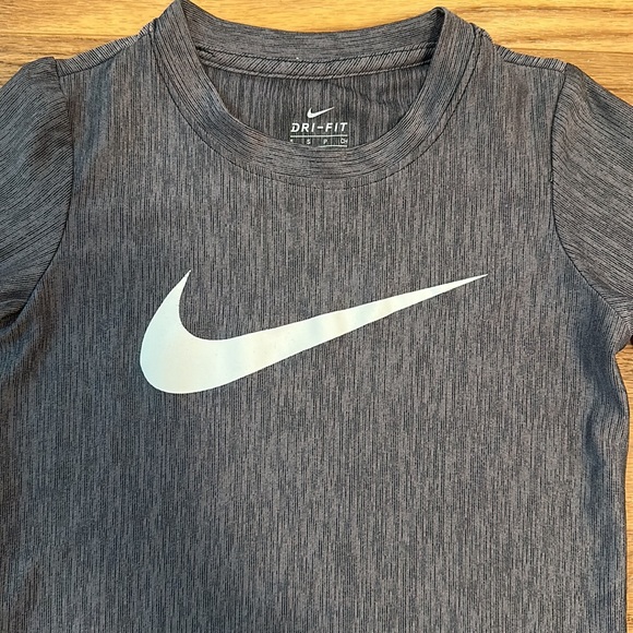 Boys Nike DriFit Long Sleeve - Picture 2 of 4